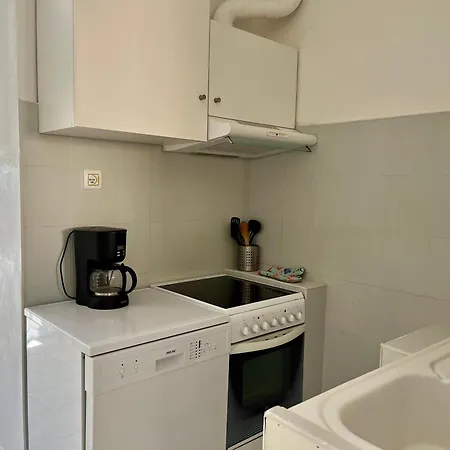 Cabanon Sur L Eau * Ensues-la-Redonne